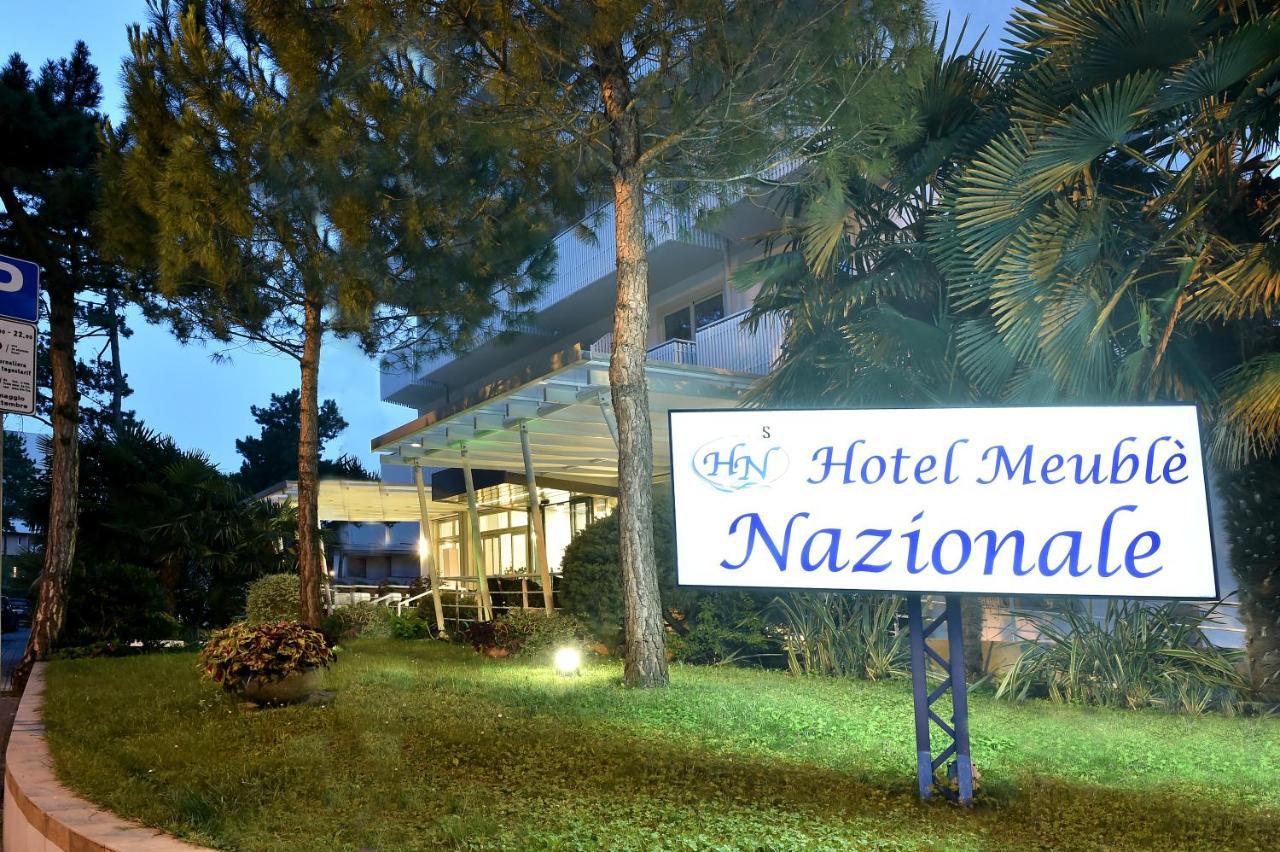 Hotel Meuble Nazionale Lignano Sabbiadoro Exteriör bild